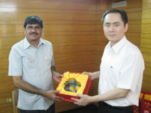 2011年7月8~11 SIRUBA 执行副总率领销售团队拜访印度代理商MEHALA